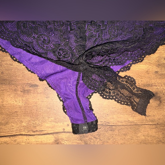 NWOT Elegant Black and Purple Lace Bodysuit - Picture 6 of 7